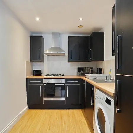 Maxstays - Cozy Leeds Centre 2 Bed - Steps From First Direct Arena - Free Parking