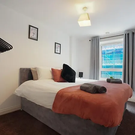 Maxstays - Cozy Leeds Centre 2 Bed - Steps From First Direct Arena - Free Parking Apartment