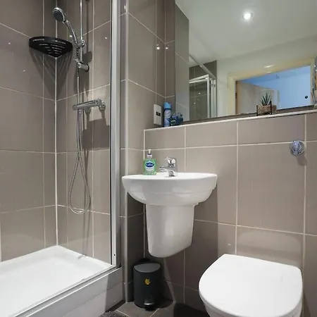 Maxstays - Cozy Leeds Centre 2 Bed - Steps From First Direct Arena - Free Parking Apartment Leeds (West Yorkshire)