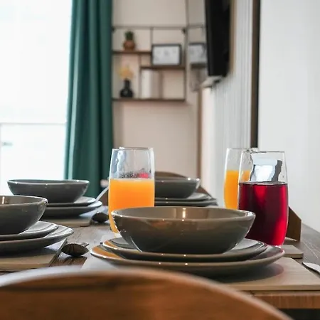 Maxstays - Cozy Leeds Centre 2 Bed - Steps From First Direct Arena - Free Parking Leeds (West Yorkshire)