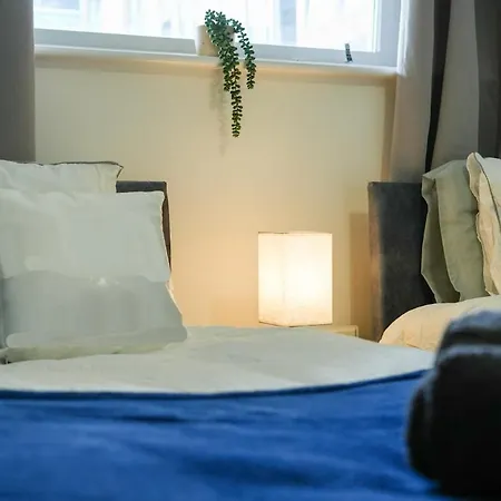 Apartment Maxstays - Cozy Leeds Centre 2 Bed - Steps From First Direct Arena - Free Parking Leeds (West Yorkshire)